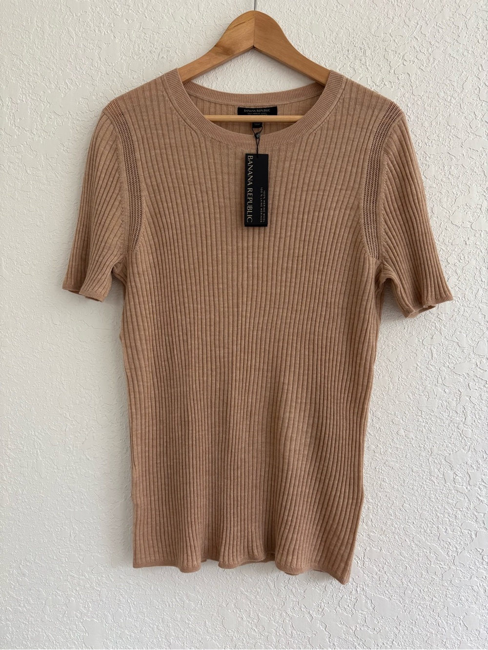 Banana Republic NWT Merino Wool Ribbed Sweater Short Sleeve Stretch Knit XL Tan